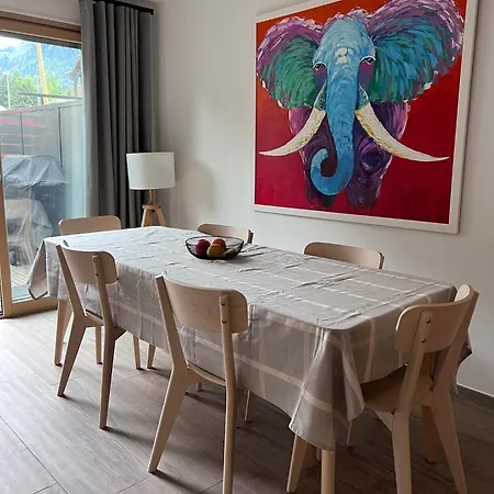 Modern 3 Bedroom Close To Lifts * Morzine